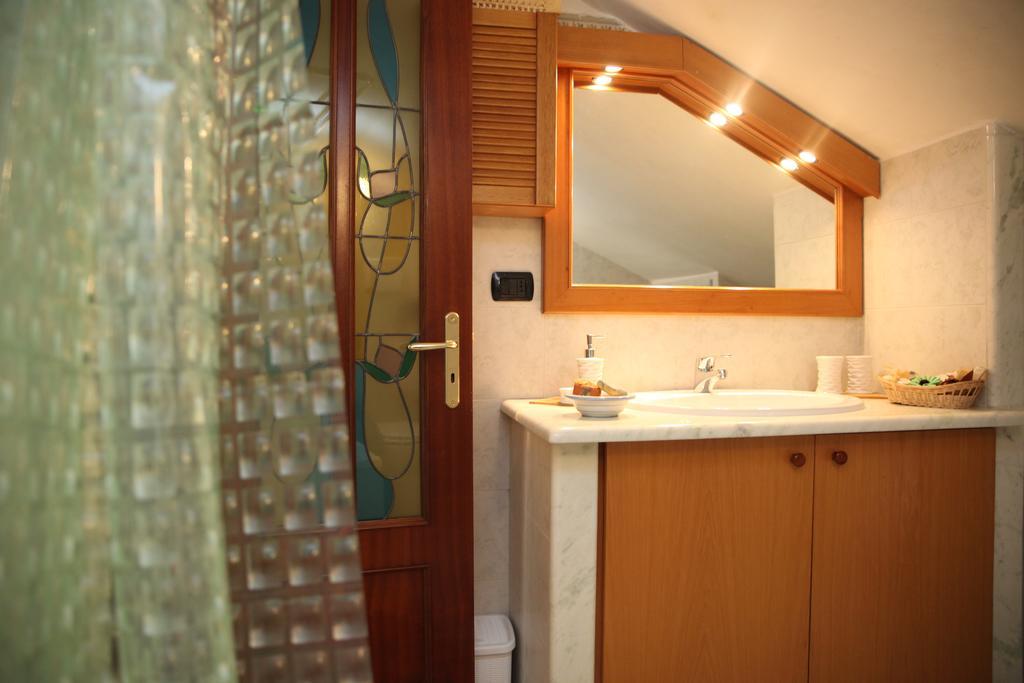 La Castellana Apartment Салерно Екстериор снимка